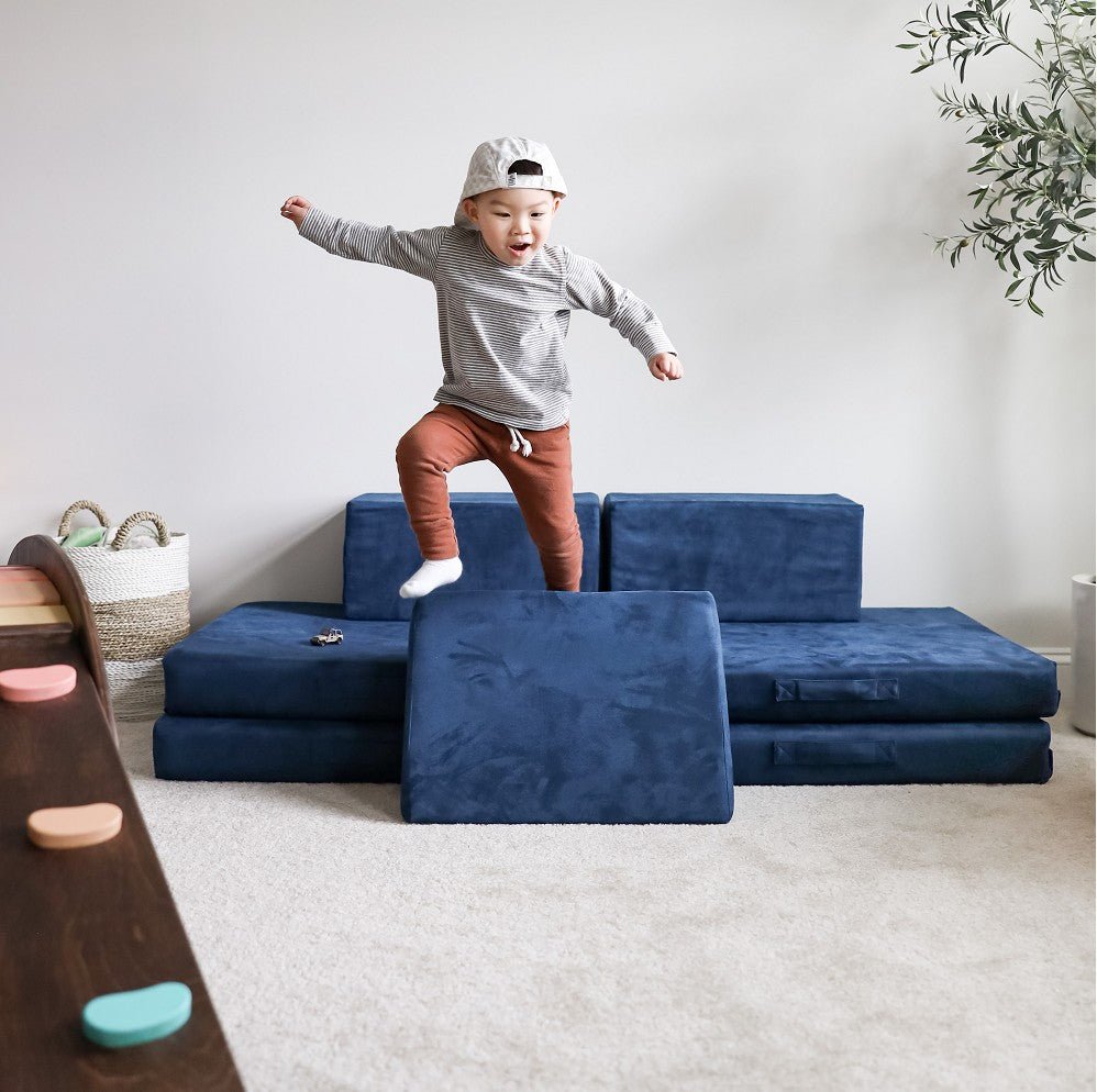 The Figgy play couch