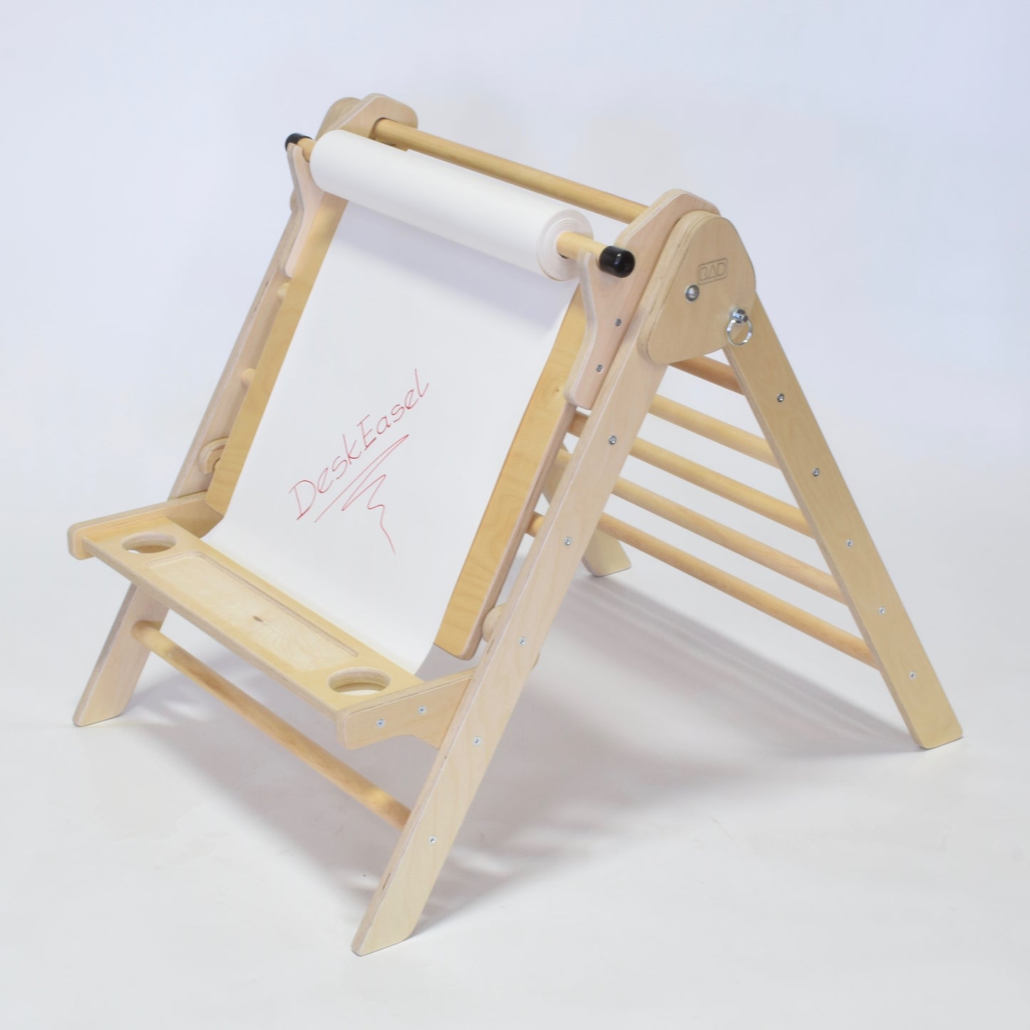 Children's easel on pikler triangle